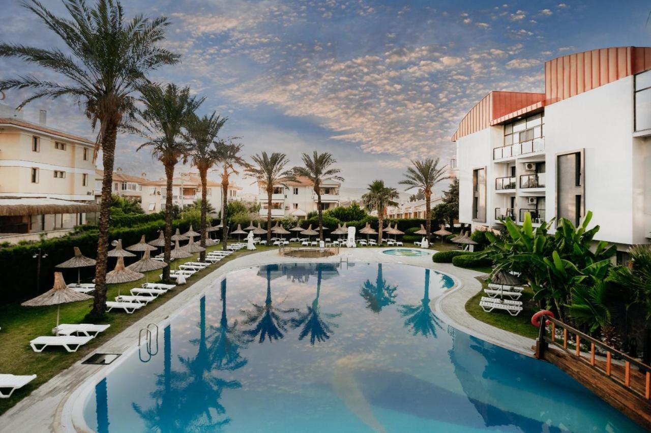 Piril Hotel Thermal&Beauty Spa Cesme Exterior foto
