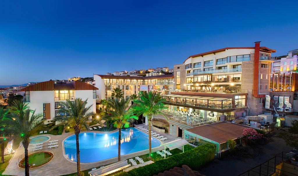 Piril Hotel Thermal&Beauty Spa Cesme Exterior foto